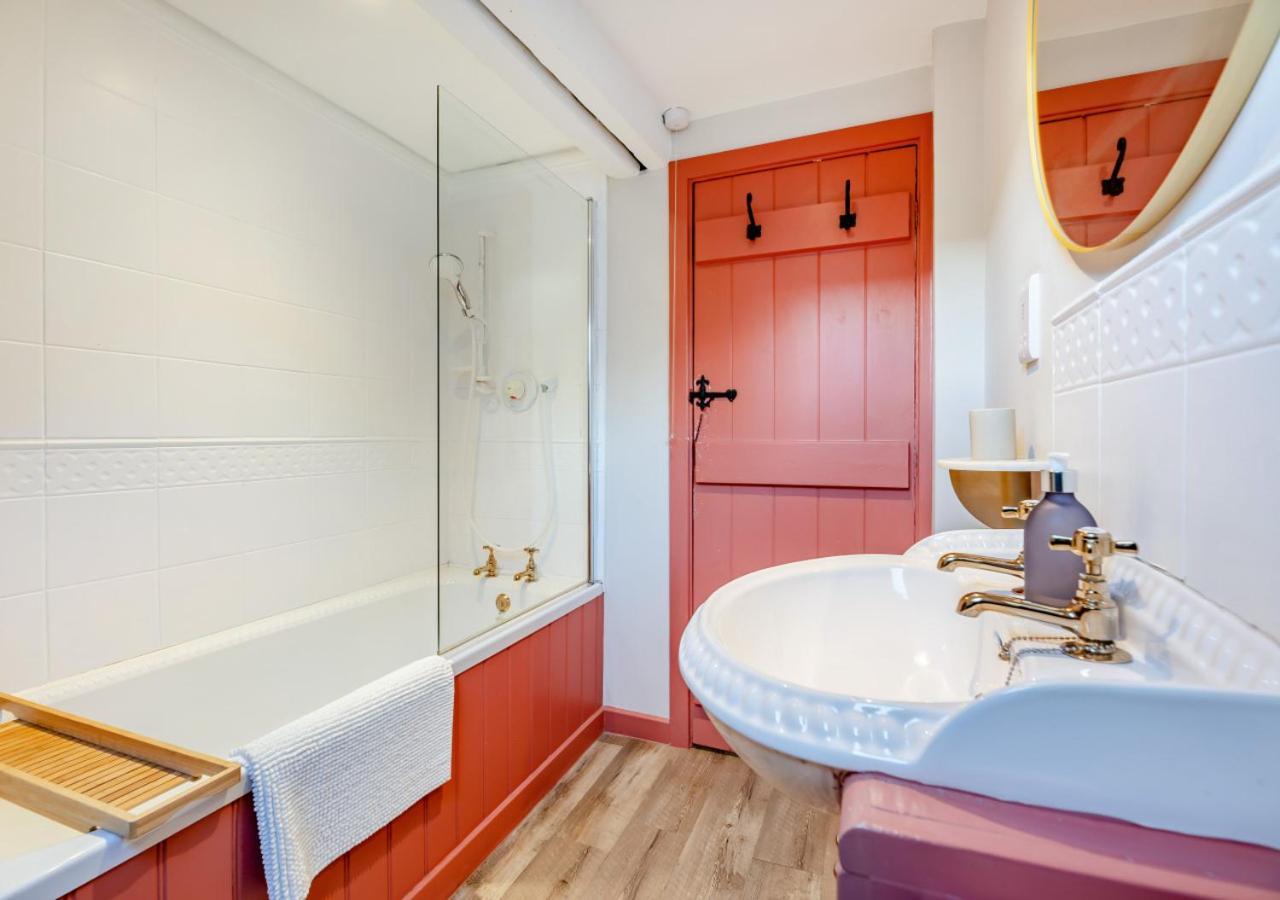 Jasmine Cottage - Алнмут Экстерьер фото